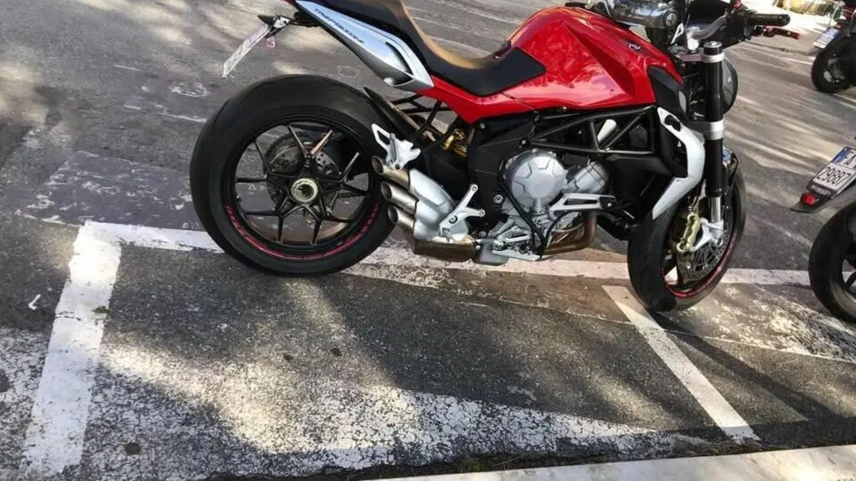 MV Agusta Brutale 675 EAS ABS (2011 - 16)  (4)