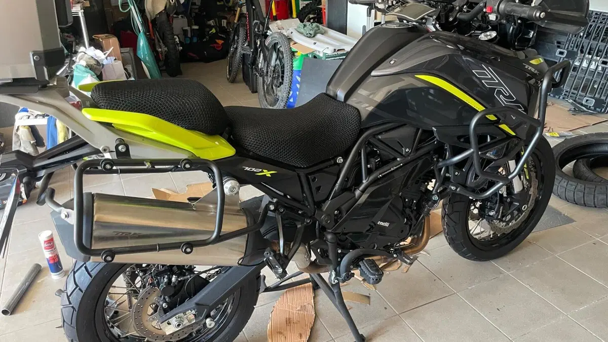 Benelli TRK 702X (2026)  (2)