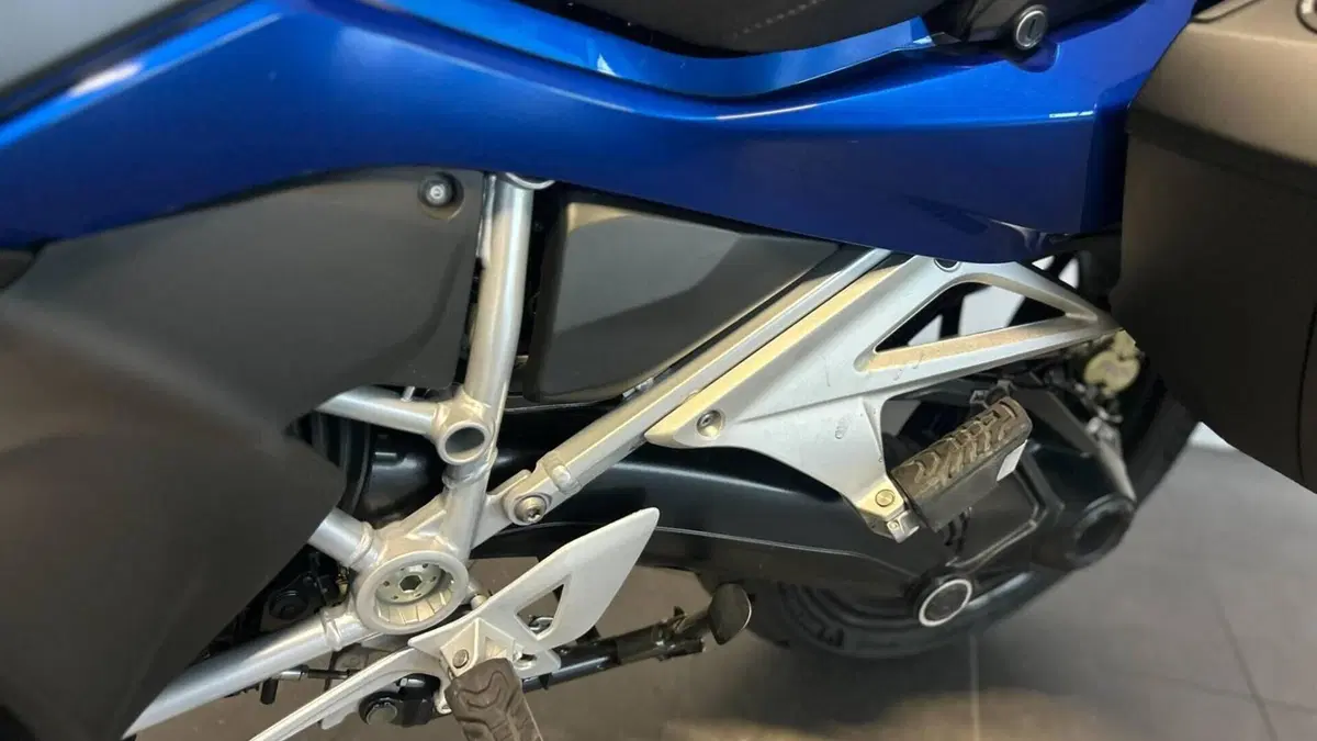 Bmw R 1250 RT (2021 - 25)  (12)
