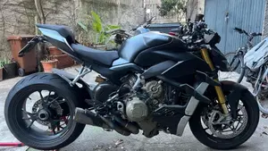 Ducati Streetfighter V4 1100 S (2021 - 22)  (2)