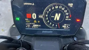 Ducati Streetfighter V4 1100 S (2021 - 22)  (4)