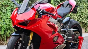 Ducati Panigale V4 S 1100 (2018 - 19)  (3)