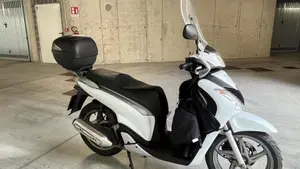 Honda SH 150i (2009 - 12) 