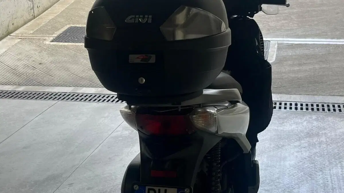 Honda SH 150i (2009 - 12)  (9)