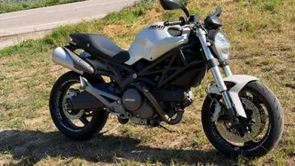 Ducati Monster 696 (2008 - 13) usata