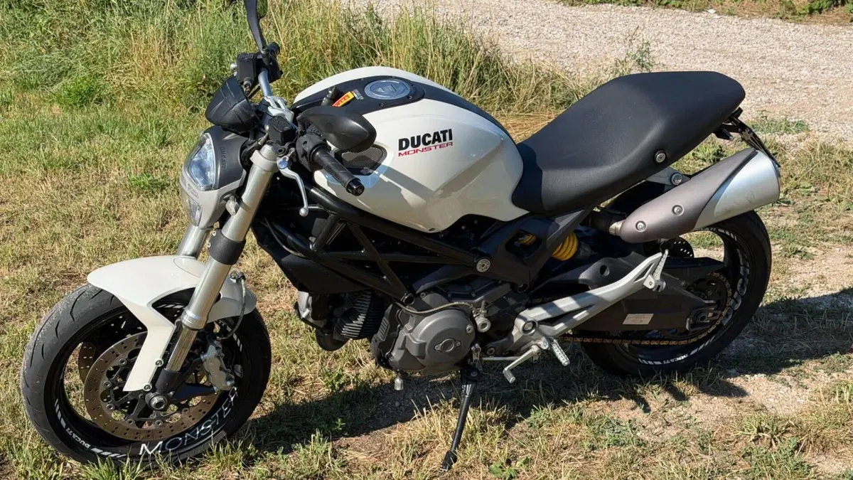 Ducati Monster 696 (2008 - 13)  (4)