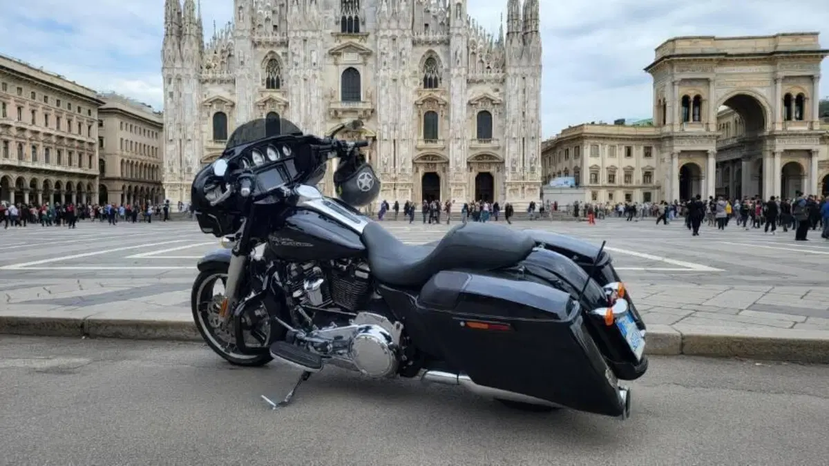 Harley-Davidson 107 Street Glide Special (2017 - 19) - FLHXS  (2)
