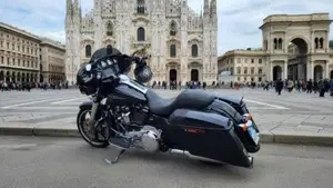 Harley-Davidson 107 Street Glide Special (2017 - 19) - FLHXS  (2)