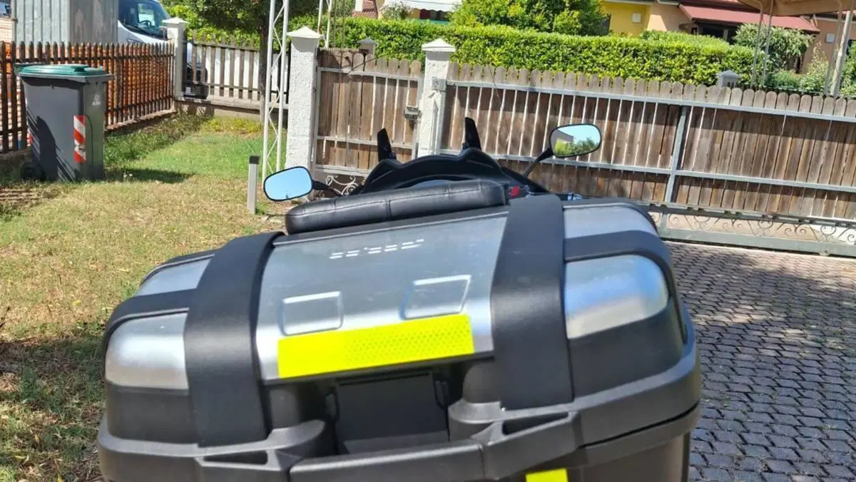 Honda Deauville 700 ABS  (3)