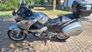 Honda Deauville 700 ABS  (4)