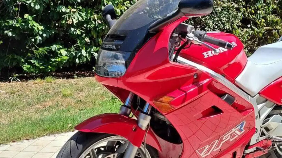 Honda   (2)