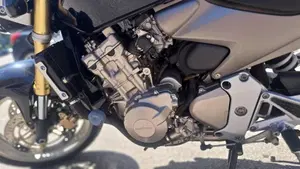 Honda Hornet 600 (2005 - 06)  (13)