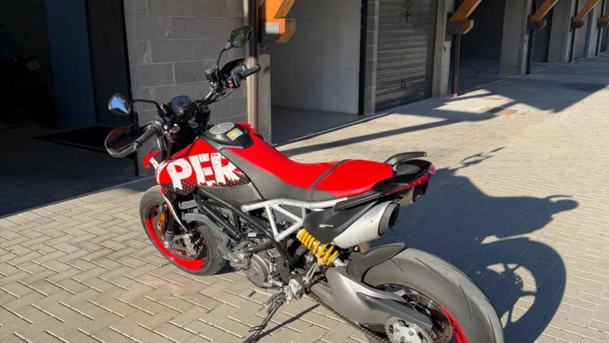 Ducati Hypermotard 950 RVE (2022 - 25)  (3)