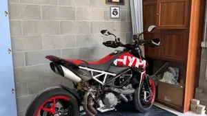 Ducati Hypermotard 950 RVE (2022 - 25)  (6)
