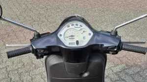 Vespa LX 50 2T (2009 - 14)  (3)