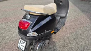 Vespa LX 50 2T (2009 - 14)  (4)
