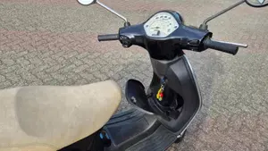 Vespa LX 50 2T (2009 - 14)  (6)