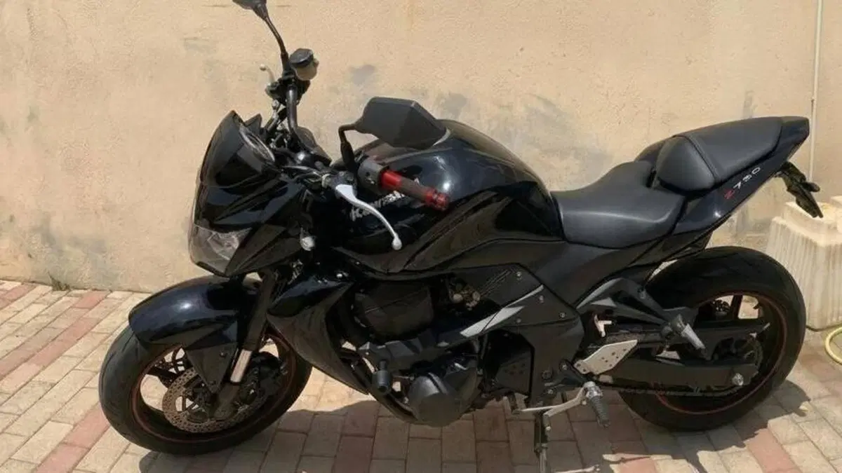Kawasaki Z 750 (2007 - 14)  (3)