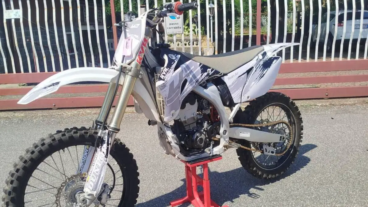 Yamaha YZ 250 F (2009) 