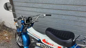 Suzuki   (5)