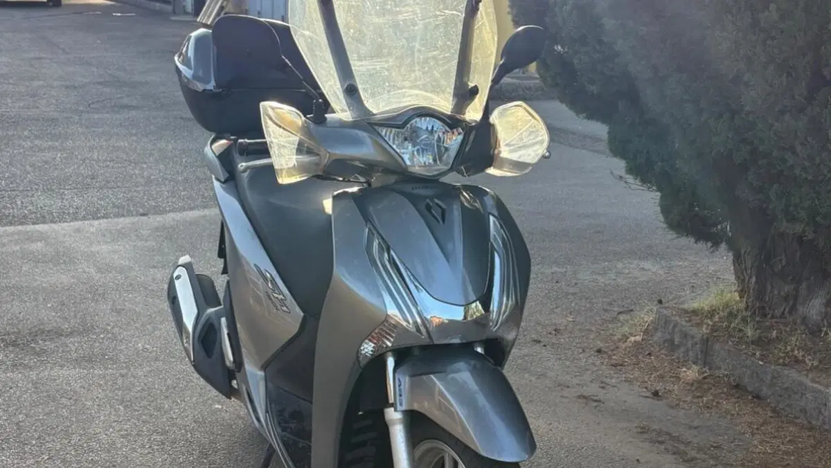 Honda SH 150i ABS (2013 - 16)  (2)