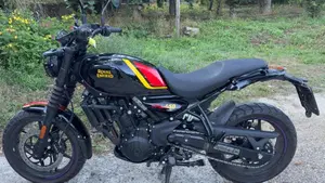 Royal Enfield Guerrilla 450 (2024 - 26)  (2)
