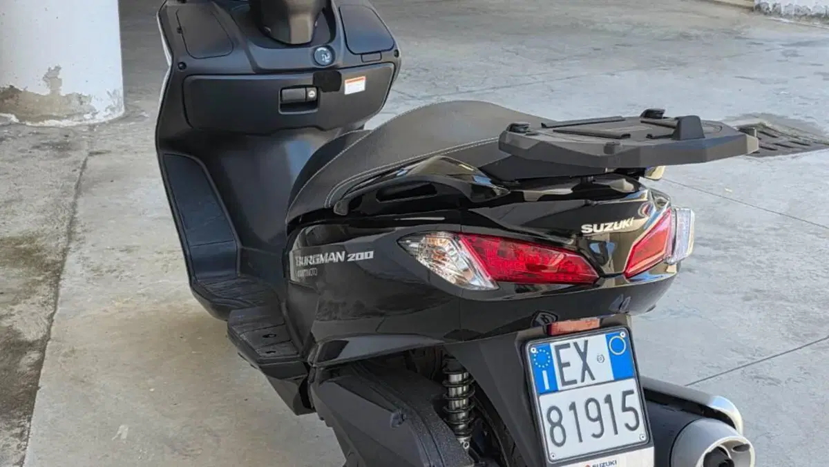 Suzuki Burgman UH 200 (2017 - 20)  (5)