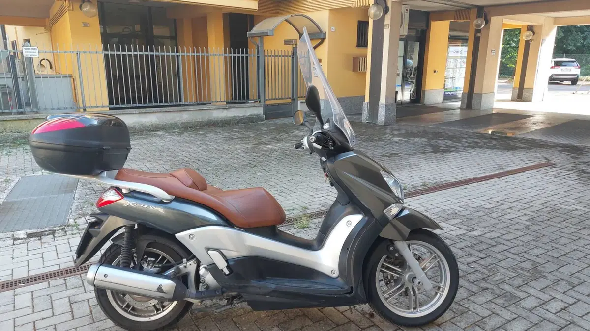 Yamaha X-City 250 (2006 - 16)  (2)