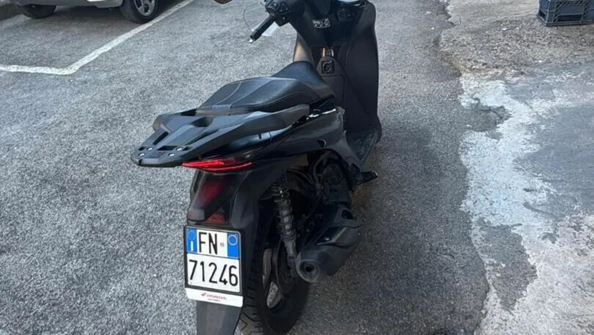 Honda SH 125i Sport (2024 - 25)  (2)