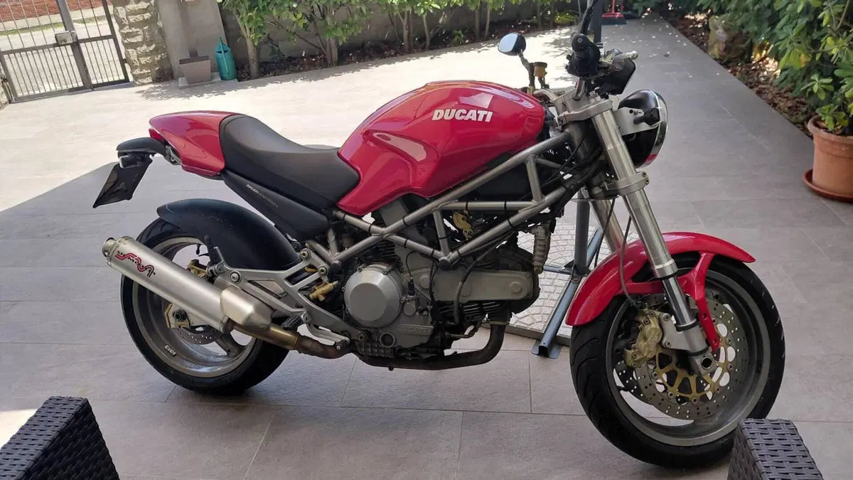 Ducati Monster 900 I.E. (1999 - 02)  (3)