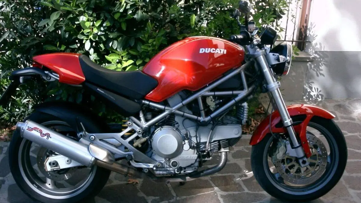 Ducati Monster 900 I.E. (1999 - 02)  (5)