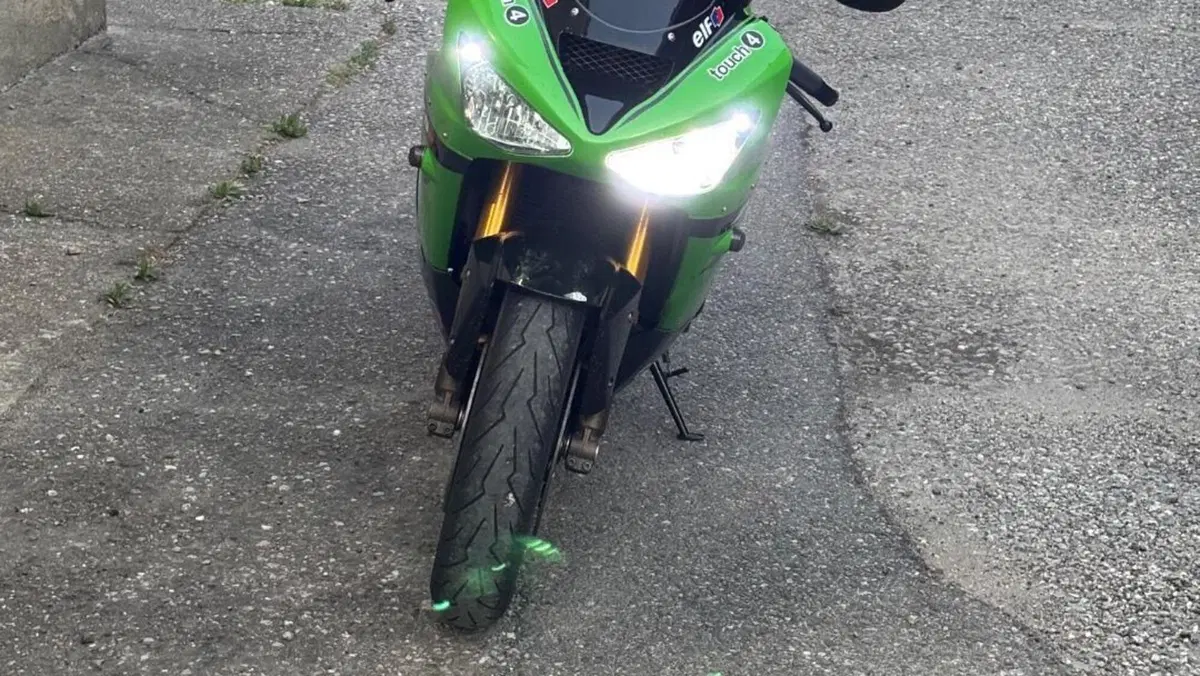 Kawasaki Ninja 636 ZX-6R (2003 - 04)  (3)