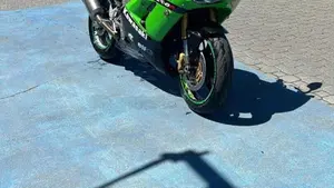 Kawasaki Ninja 636 ZX-6R (2003 - 04)  (11)
