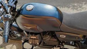 Moto Guzzi V7 Stone (2021 - 24)  (4)