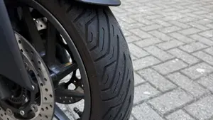 Yamaha X-Max 400 Iron Max (2019 - 20)  (2)