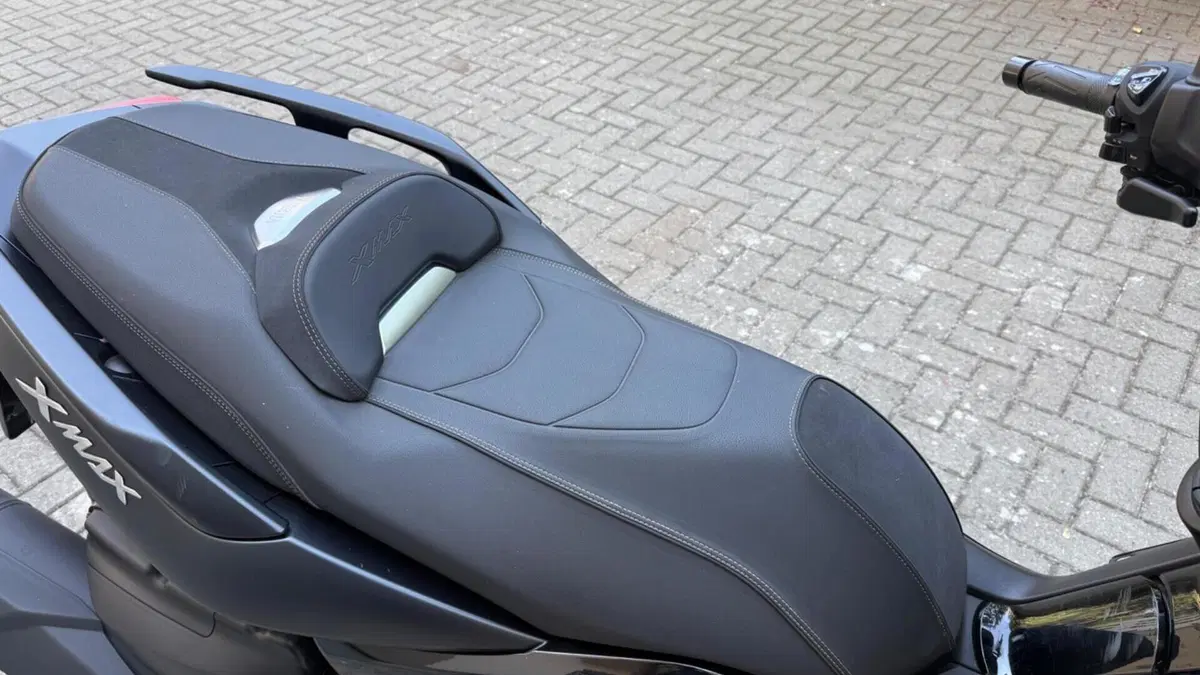 Yamaha X-Max 400 Iron Max (2019 - 20)  (6)