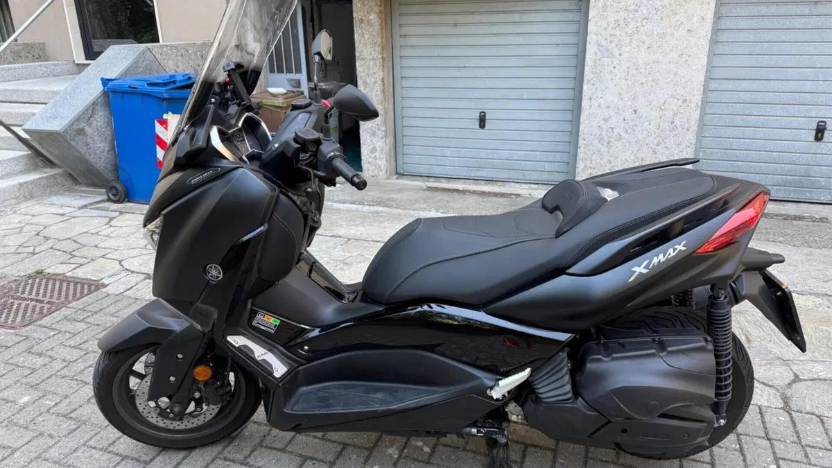 Yamaha X-Max 400 Iron Max (2019 - 20)  (12)