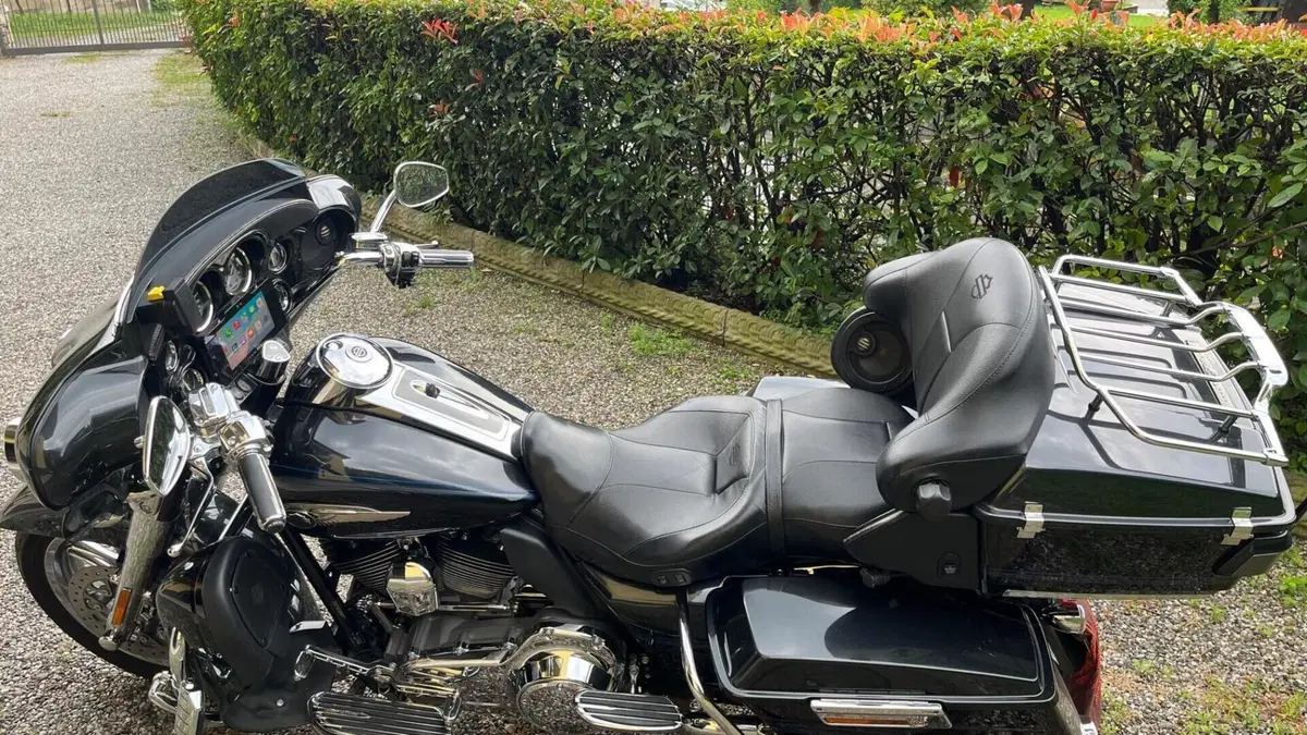 Harley-Davidson 1800 Electra Glide Ultra Classic (2012 - 13) - FLHTCUSE  (7)