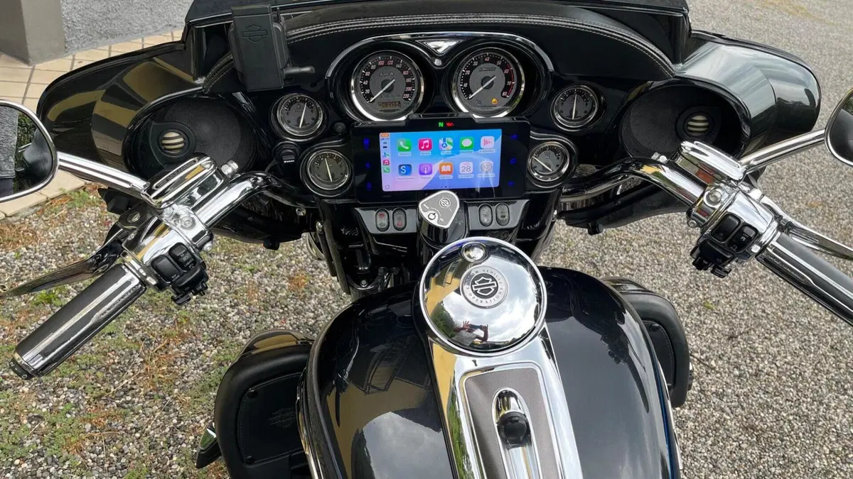 Harley-Davidson 1800 Electra Glide Ultra Classic (2012 - 13) - FLHTCUSE  (8)