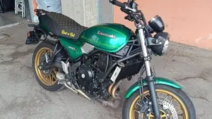 Kawasaki Z 650 RS (2022 - 24)  (2)