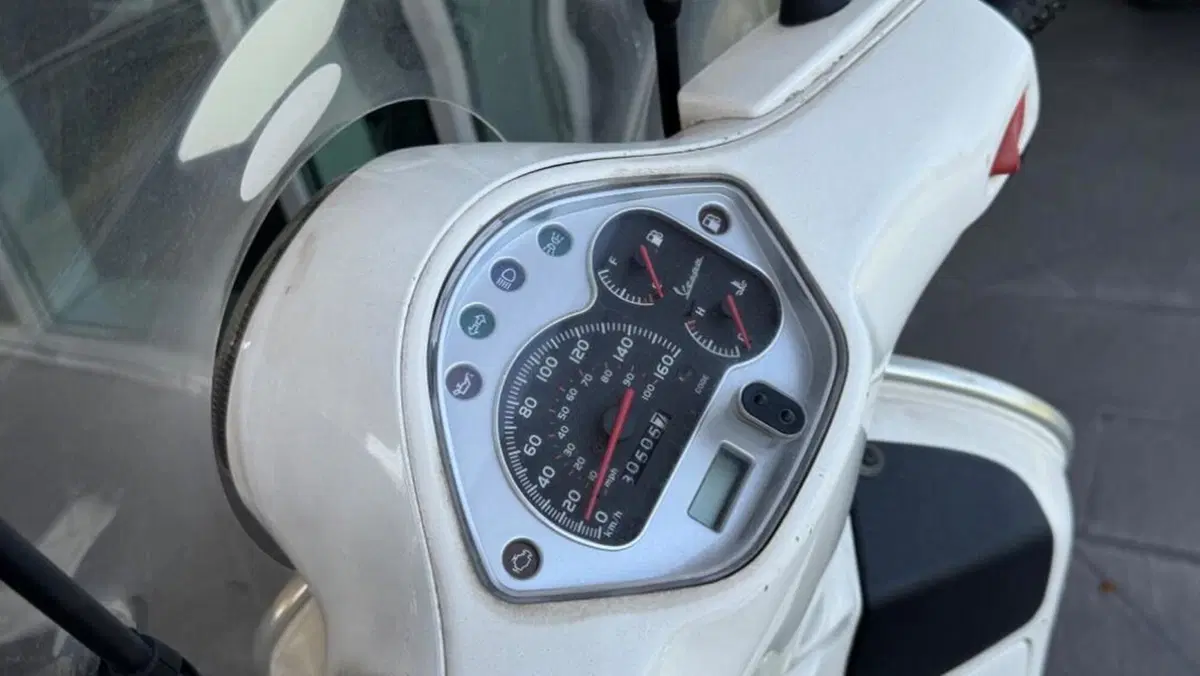 Vespa GTS 300 Super (2008 - 16)  (3)