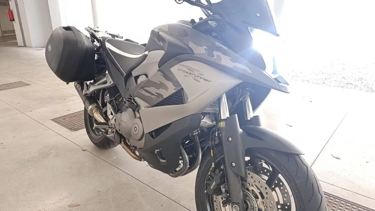 Honda Crossrunner ABS (2010 - 14)  (2)