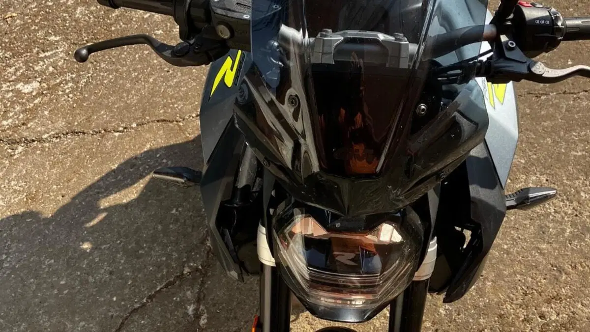 Bmw F 900 R (2021 - 24)  (4)
