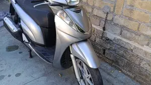Honda SH 300 i (2006 - 10)  (5)