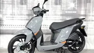 Peugeot Tweet 125 FL GT ABS (2024)  (6)