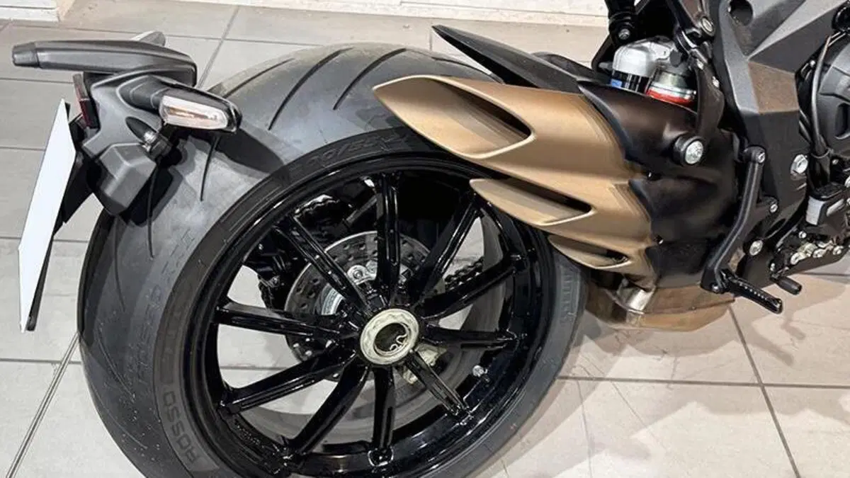 MV Agusta Dragster 800 Rosso (2021 - 23)  (5)