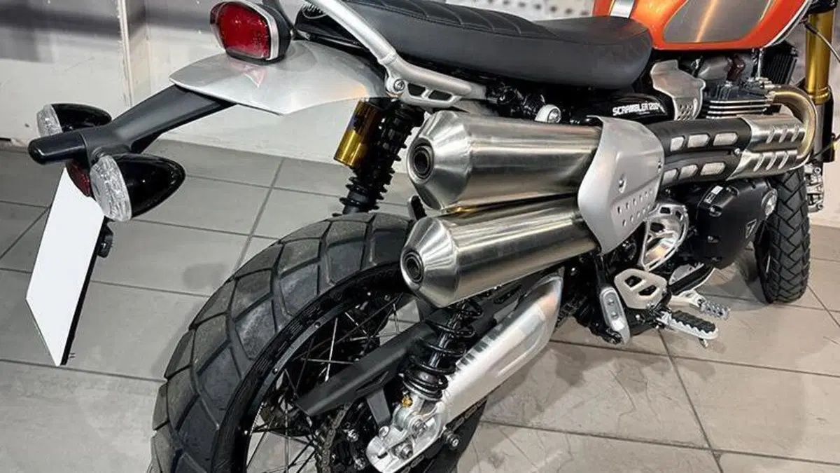 Triumph Scrambler 1200 XE (2021 - 23)  (3)
