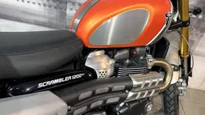 Triumph Scrambler 1200 XE (2021 - 23)  (4)