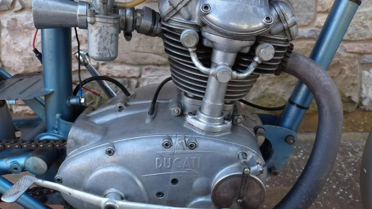 Ducati   (8)