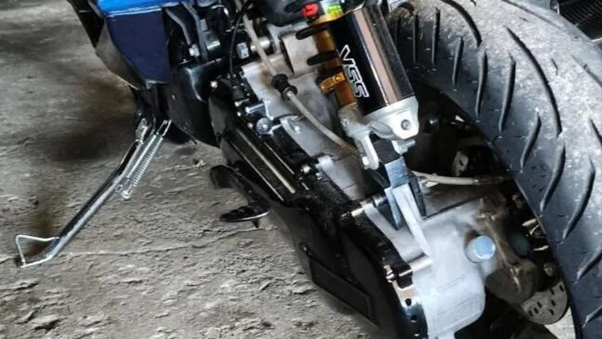 Yamaha Aerox 50 R (2007 - 18)  (11)